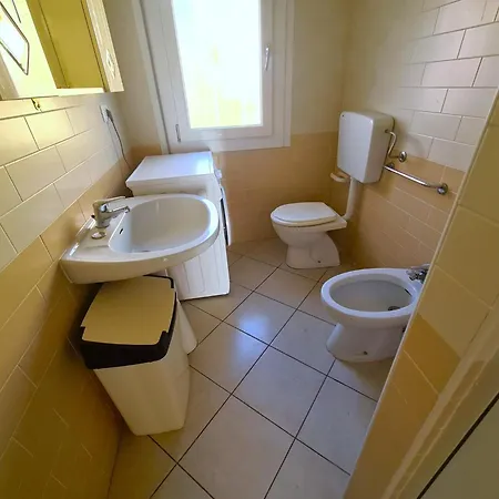 Pleasant In Apartment *